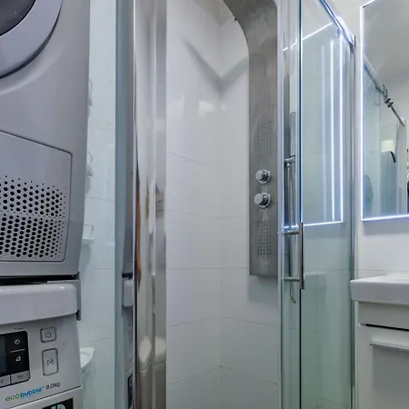 Artsea Apartment *