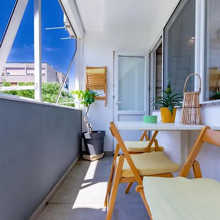 Artsea Apartment *